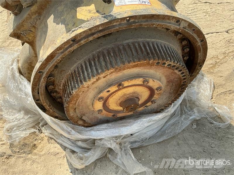Torque Converter - Fits Volvo Wheel Loader مكونات أخرى