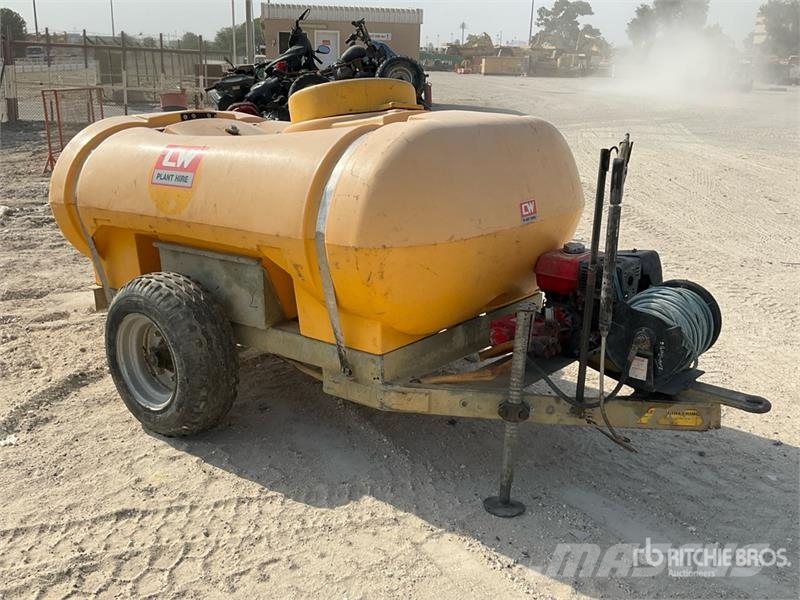 Tow Behind Pressure Washer Máquinas ligeiras de lavagem a pressão