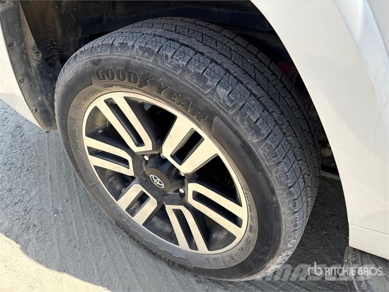 Toyota 4 Runner SR5 Sõiduautod