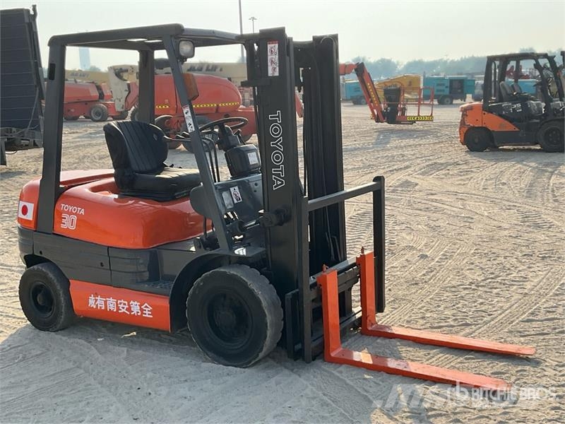 Toyota 42-6FG25 2.5 ton Forklift Другие складские механизмы