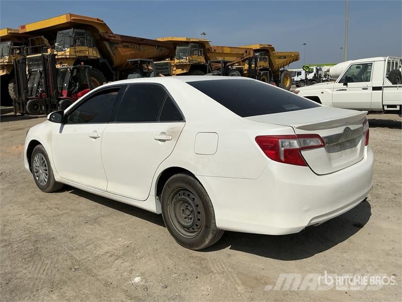 Toyota Camry Automobile سيارات