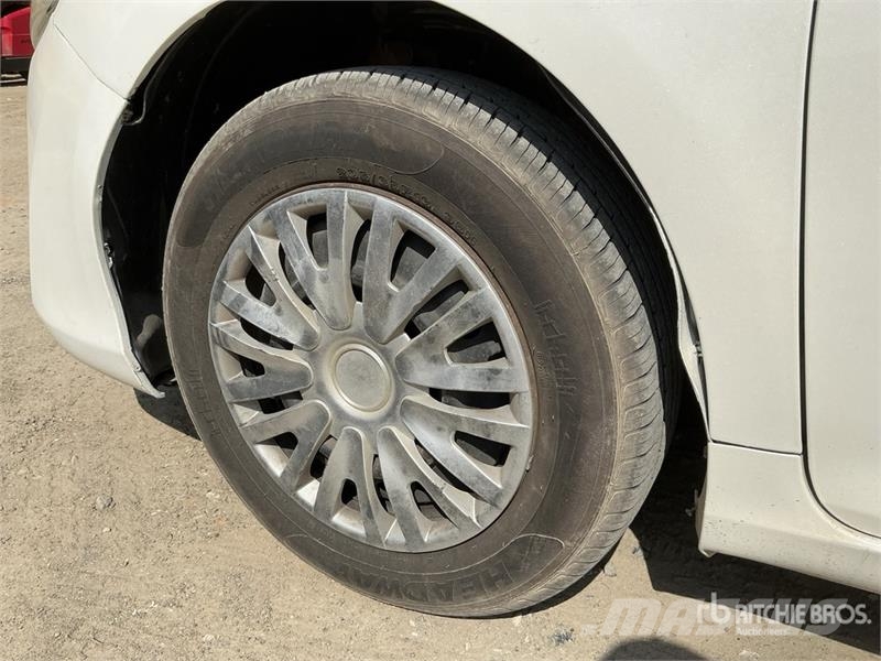 Toyota Camry Automobile سيارات