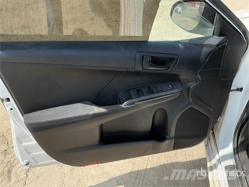 Toyota Camry Automobile سيارات