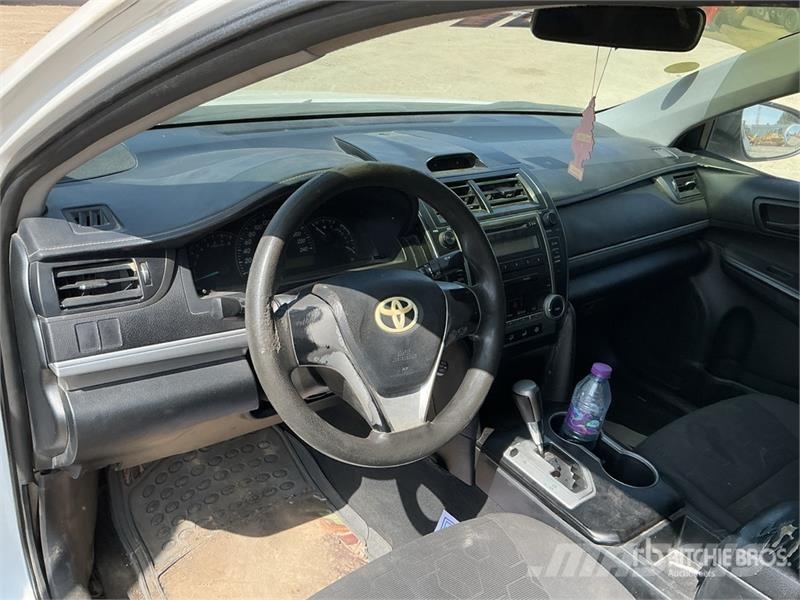 Toyota Camry Automobile سيارات
