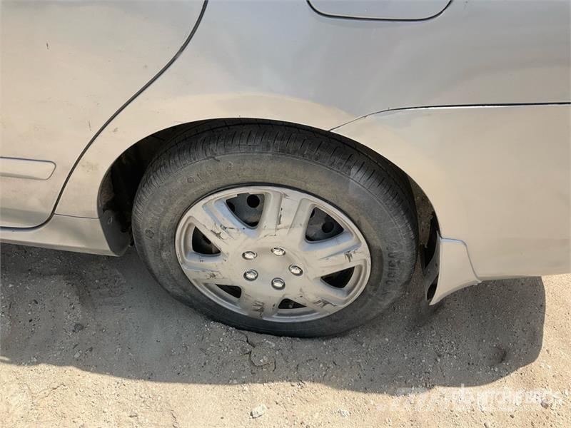 Toyota Corolla Automobile (Inoperable) Automobili