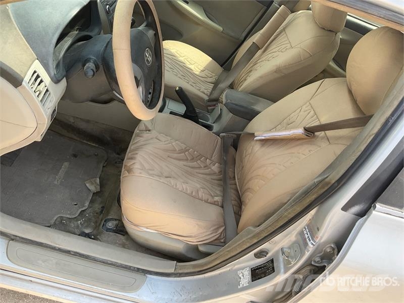 Toyota Corolla Automobile (Inoperable) Automobili