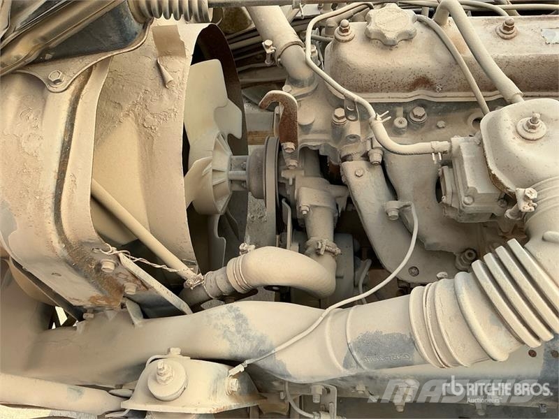 Toyota Dyna 5000 L 4x2 Water Truck (Inoperable) صهاريج مياه