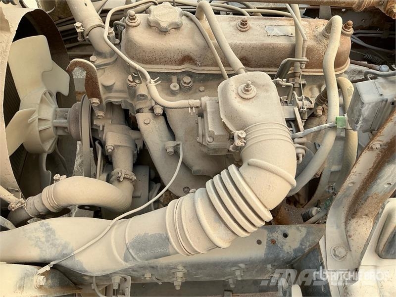 Toyota Dyna 5000 L 4x2 Water Truck (Inoperable) صهاريج مياه