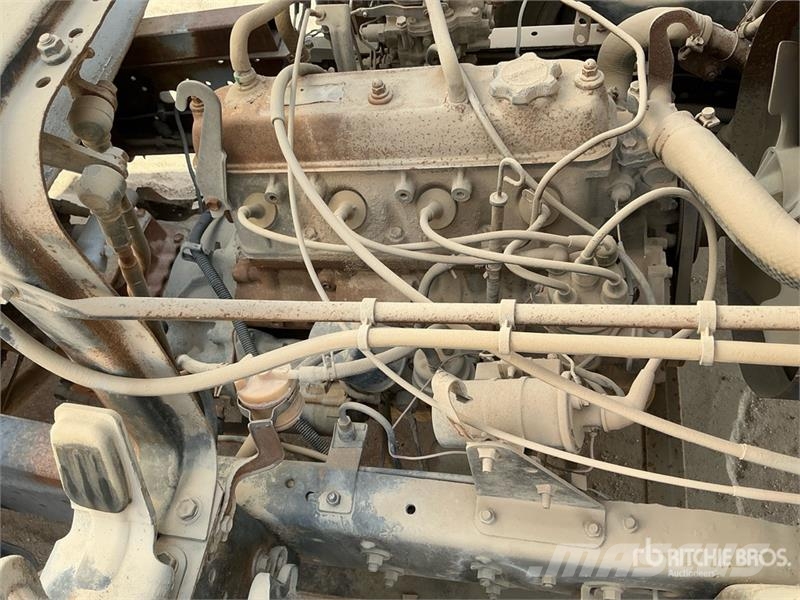 Toyota Dyna 5000 L 4x2 Water Truck (Inoperable) صهاريج مياه