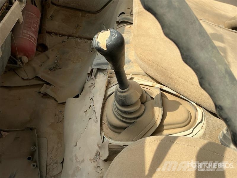 Toyota Dyna 5000 L 4x2 Water Truck (Inoperable) صهاريج مياه