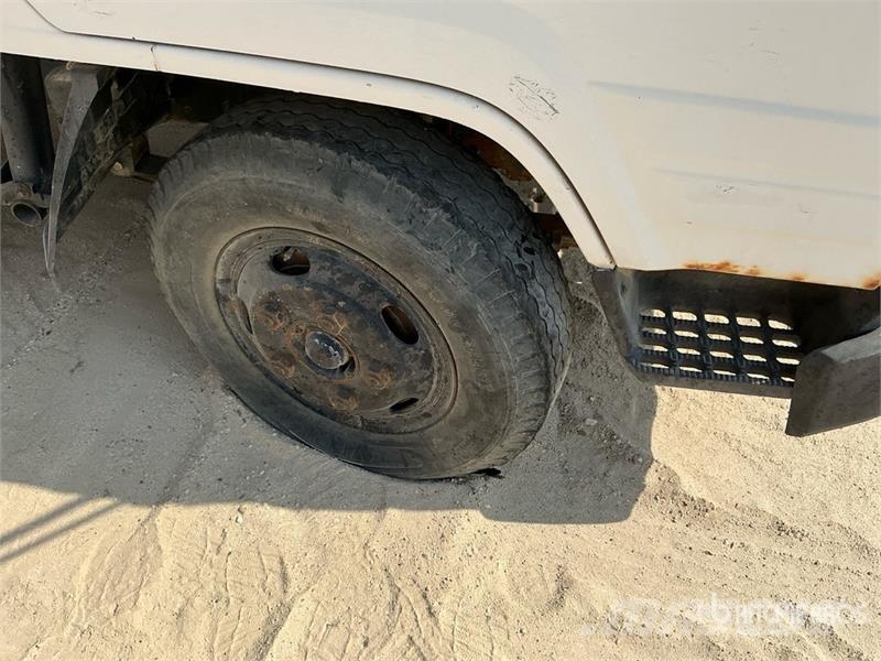Toyota Dyna 5000 L 4x2 Water Truck (Inoperable) صهاريج مياه