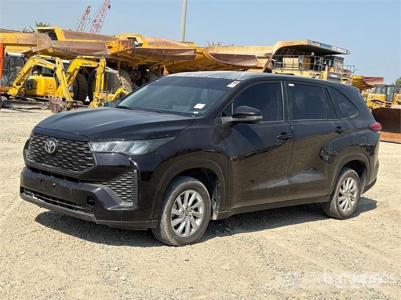 Toyota Innova Automobile Sõiduautod