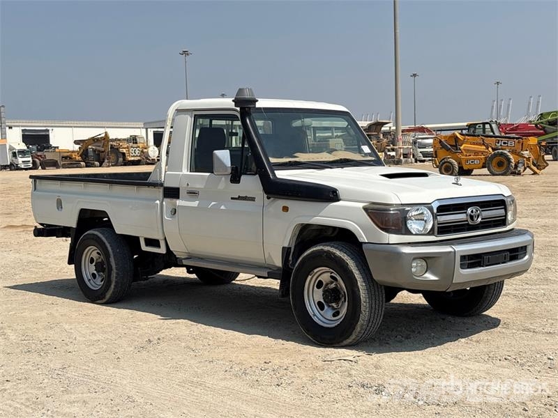 Toyota Land Cruiser 79L 4x4 Pickup Άλλα Vans