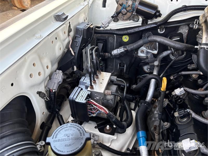 Toyota Land Cruiser 79L 4x4 Pickup Άλλα Vans