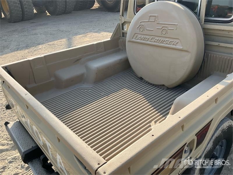 Toyota Landcruiser 79L 4x4 Crew Cab Pickup Άλλα Vans