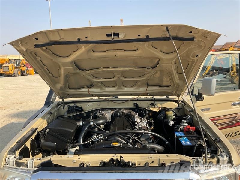 Toyota Landcruiser 79L 4x4 Crew Cab Pickup Άλλα Vans