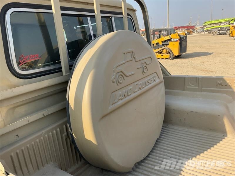 Toyota Landcruiser 79L 4x4 Crew Cab Pickup Άλλα Vans