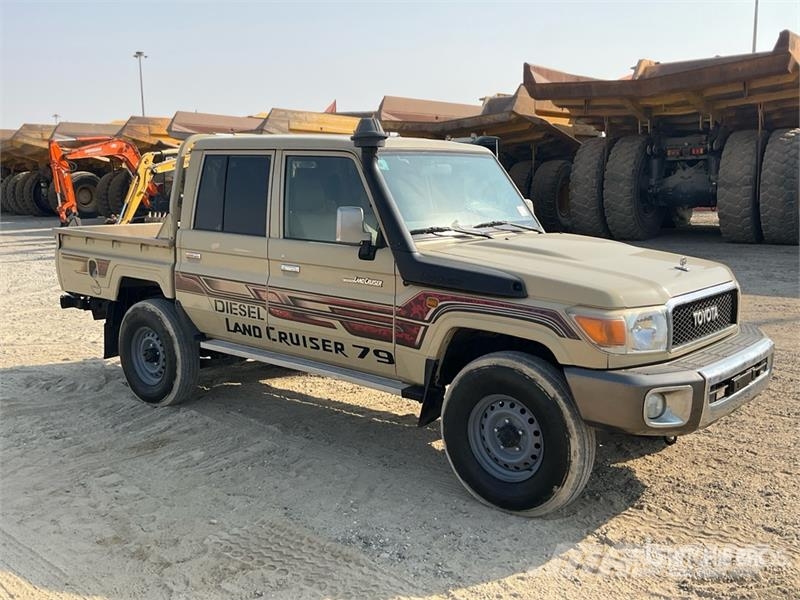 Toyota Landcruiser 79L 4x4 Crew Cab Pickup Άλλα Vans