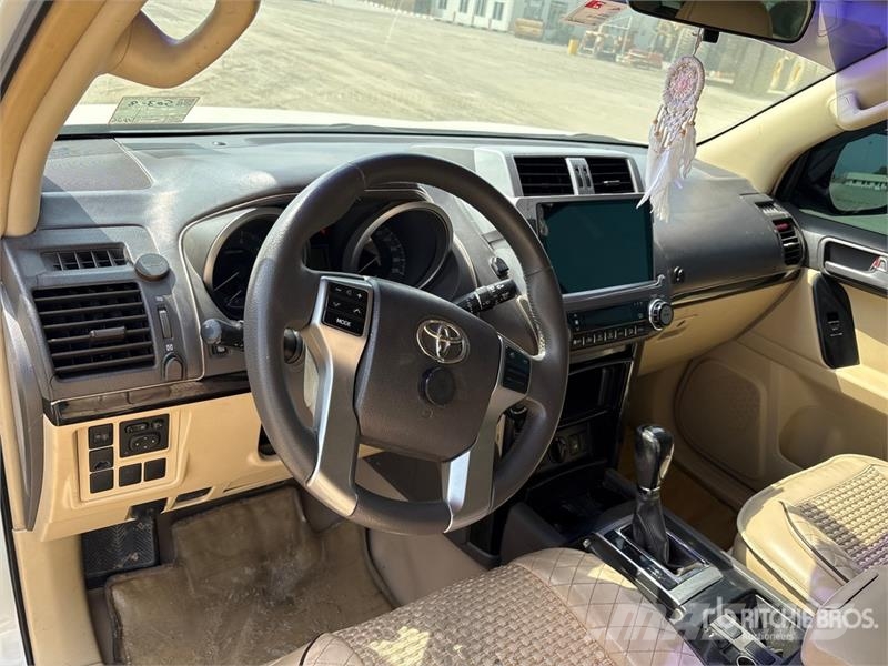 Toyota Prado GXR- 150L 4x4 SUV Coches