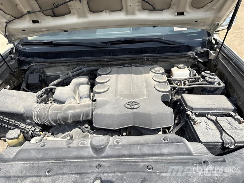 Toyota Prado GXR- 150L 4x4 SUV Coches