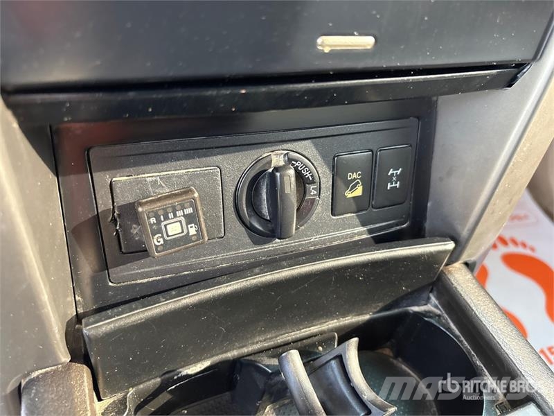 Toyota Prado TX 150L 4x4 SUV Voiture