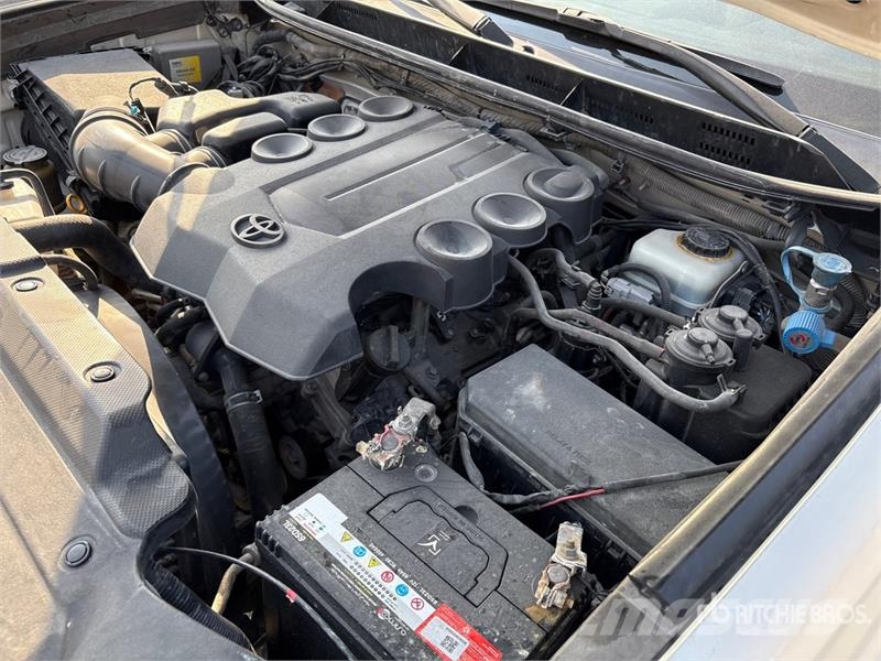 Toyota Prado TX 150L 4x4 SUV Voiture