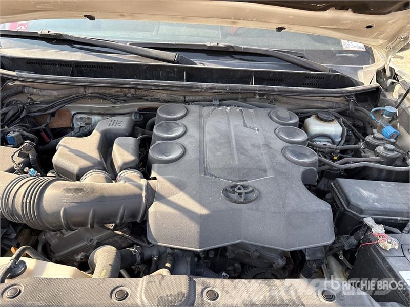 Toyota Prado TX 150L 4x4 SUV Voiture