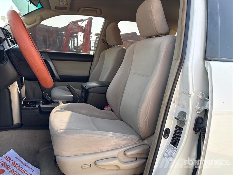 Toyota Prado TX 150L 4x4 SUV Voiture