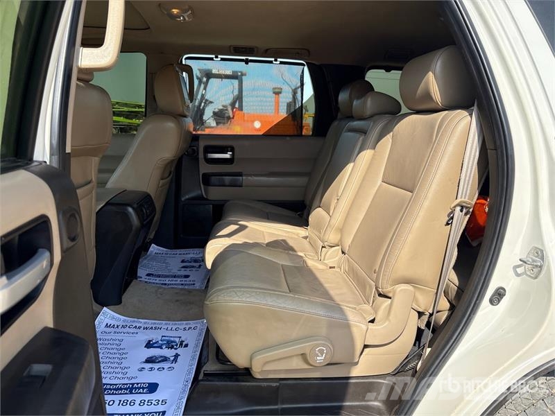 Toyota Sequoia 4x4 SUV Biler