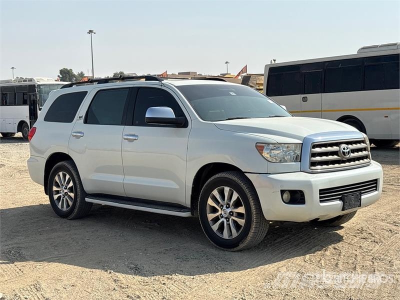 Toyota Sequoia 4x4 SUV Biler