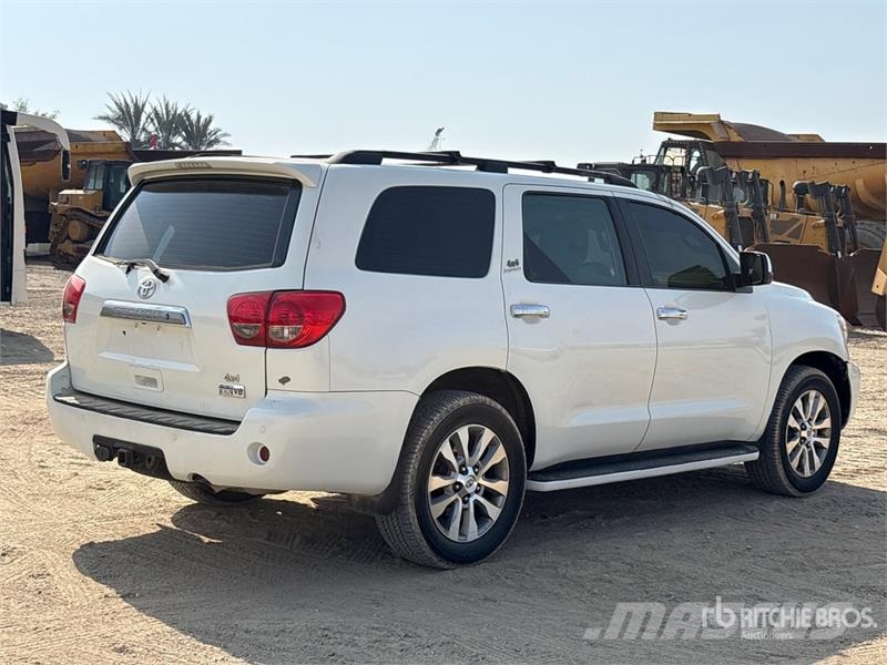 Toyota Sequoia 4x4 SUV Biler