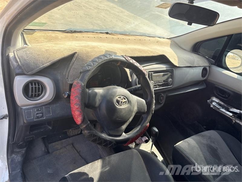 Toyota Yaris PKWs