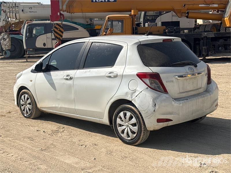 Toyota Yaris PKWs