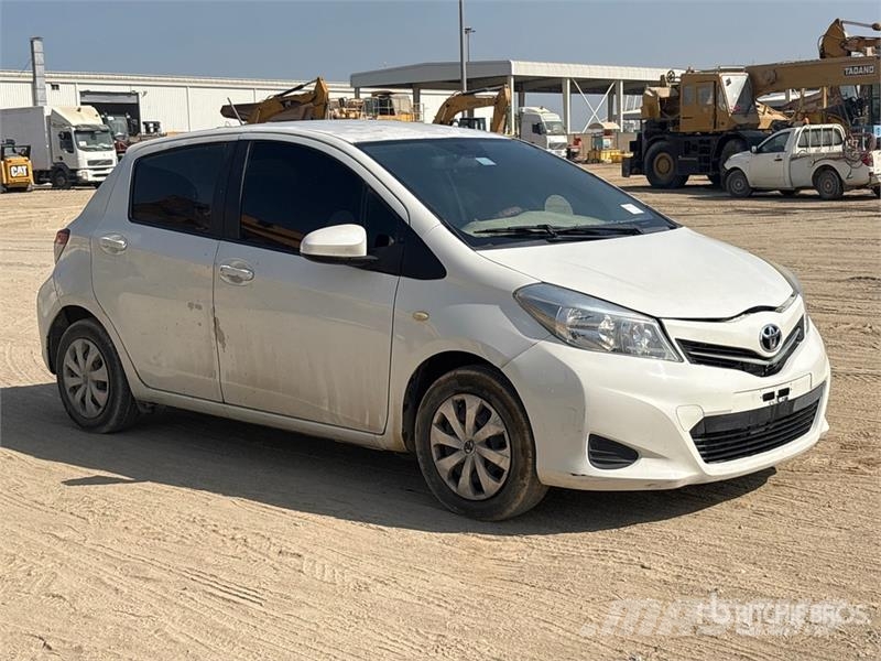 Toyota Yaris PKWs