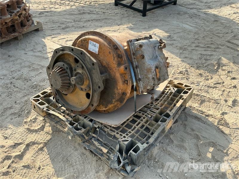 Transmission - Fits Komatsu D155-2 Gearboxes