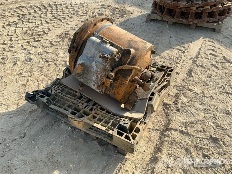 Transmission - Fits Komatsu D155-2 Gearboxes