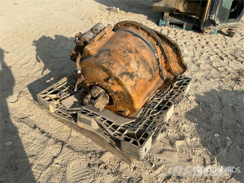Transmission - Fits Komatsu D155-2 Gearboxes