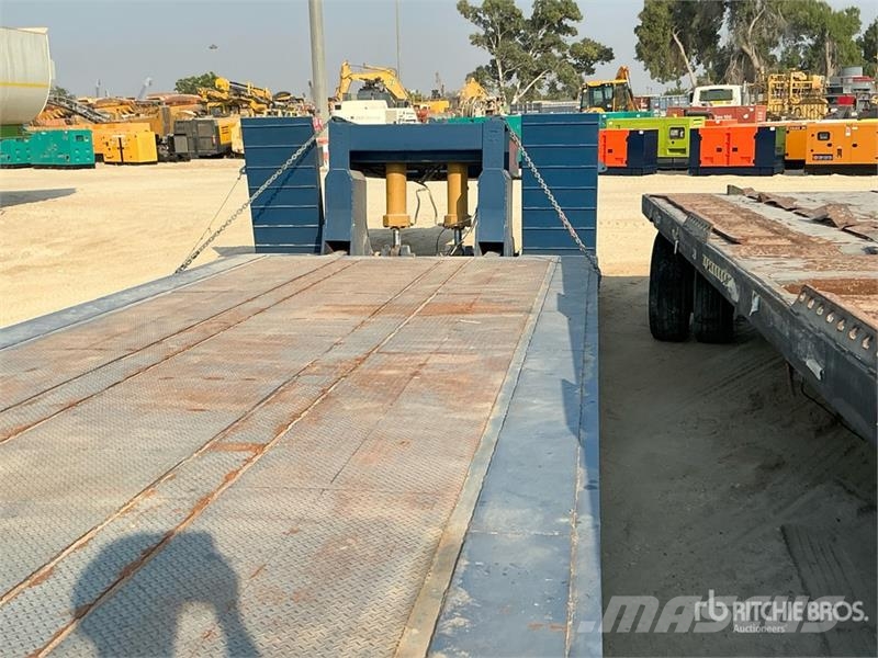 Transquip T/A Removable Gooseneck Lowboy Trailer Dieplader