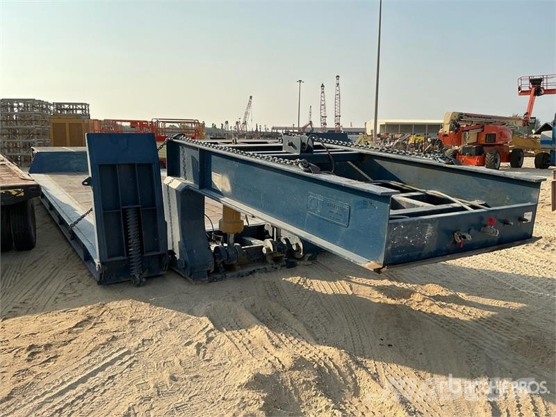 Transquip T/A Removable Gooseneck Lowboy Trailer Dieplader