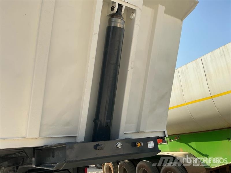 Tri/A End Dump Trailer Самоскиди