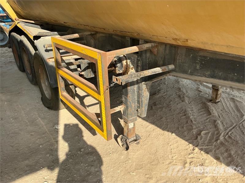  Tri/A End Dump Trailer Самоскиди