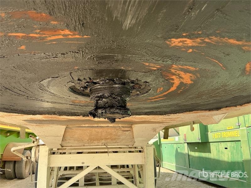  Tri/A End Dump Trailer مقطورات قلابة