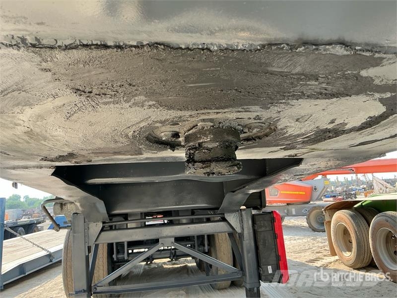 Tri/A End Dump Trailer Самоскиди