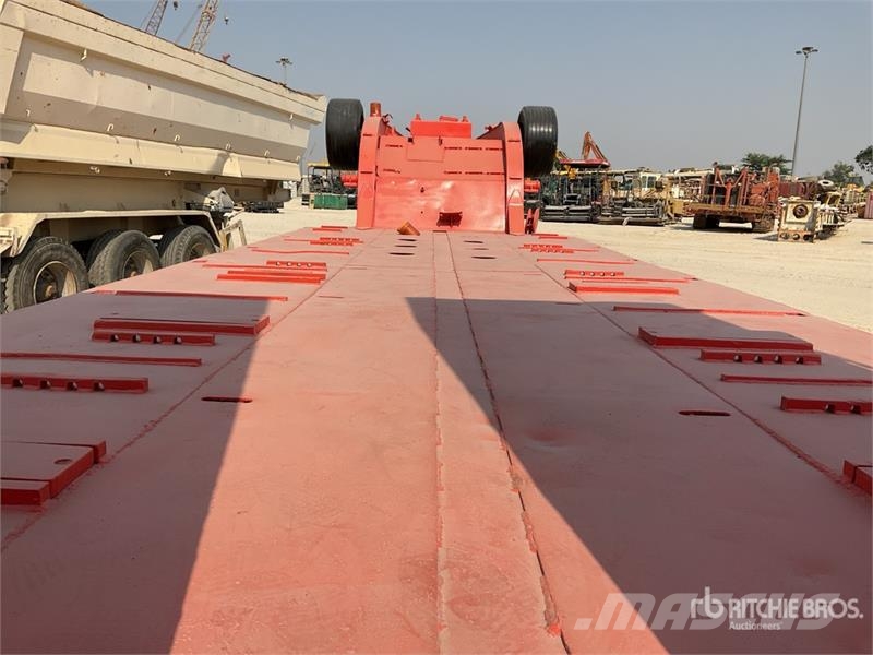 Tri/A Step Deck Trailer Низькорамні причепи