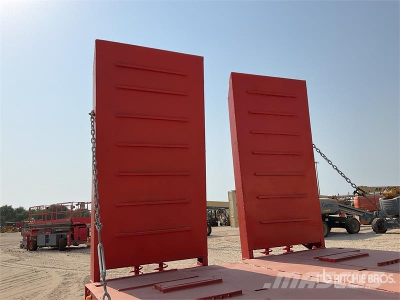 Tri/A Step Deck Trailer Низькорамні причепи