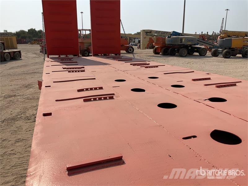 Tri/A Step Deck Trailer Низькорамні причепи