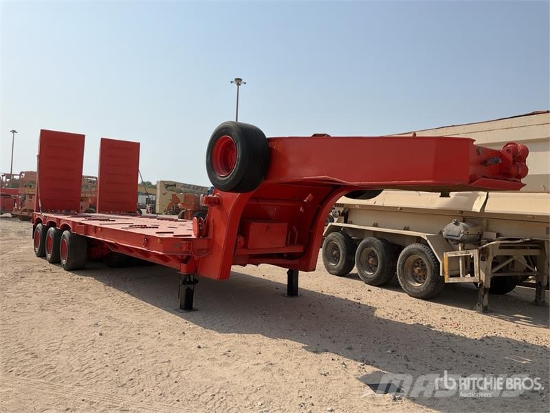 Tri/A Step Deck Trailer Низькорамні причепи