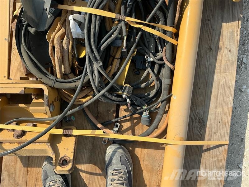 Trimble Lazer Leveling System - Fits Cat 140M مكونات أخرى