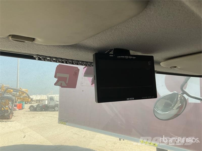 UD LKE210 4x2 7 Ton Curtain Side Truck (Inoperable) Tentautod