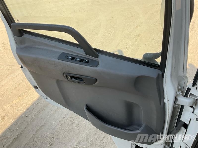 UD LKE210 4x2 7 Ton Curtain Side Truck (Inoperable) Tentautod